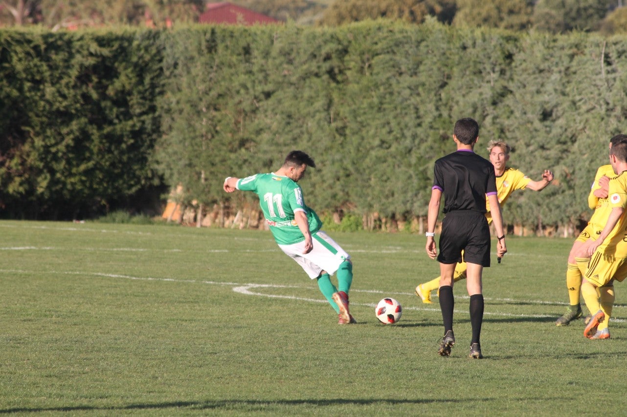 Imágenes del encuentro de la vigesimonovena jornada de liga de Tercera División disputado en el Municipal de San Roque y que finalizó con empate a cero (17-03-2019I