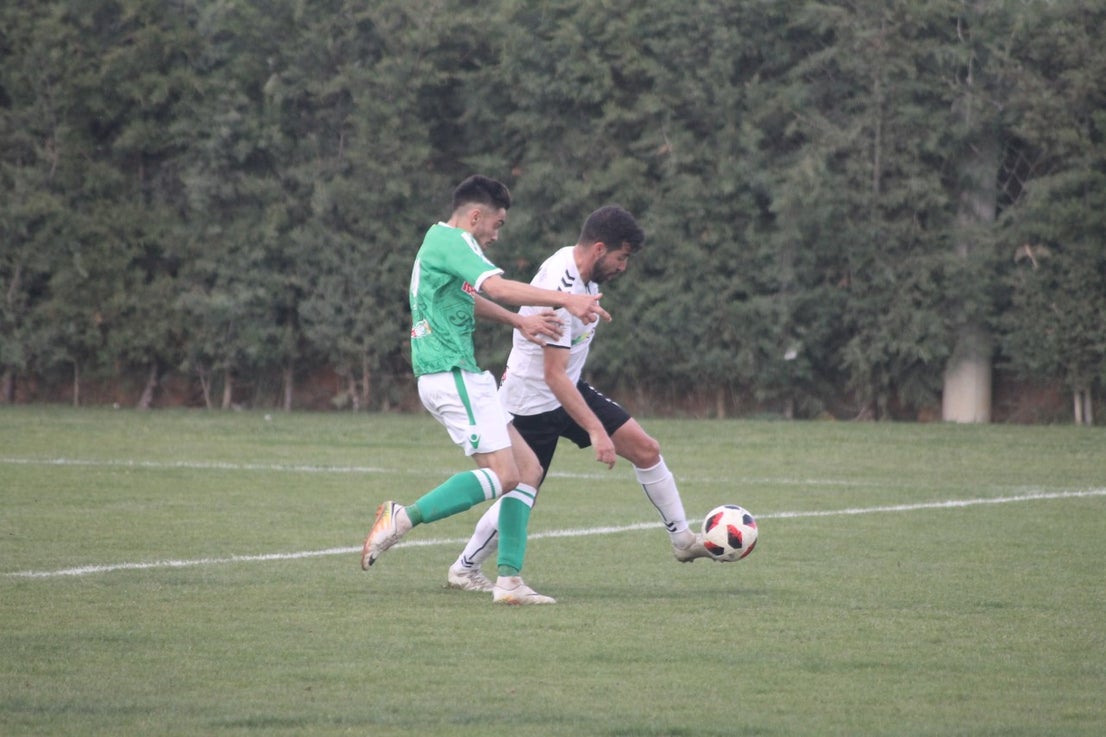 Imágenes del encuentro de la trigésimo primera jornada de Tercera División disputado en el Municipal de San roque y que acabó con 1-2 (31-03-2019)