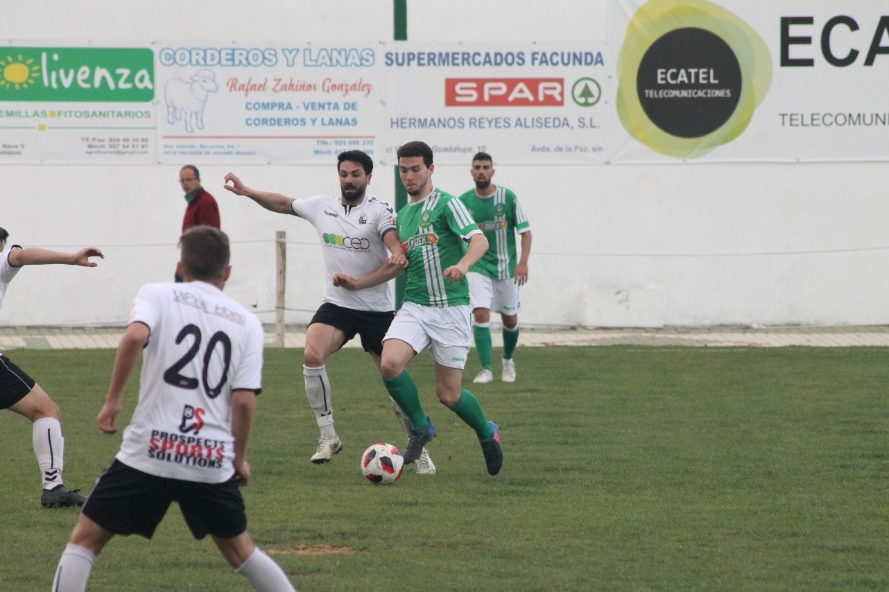 Imágenes del encuentro de la trigésimo primera jornada de Tercera División disputado en el Municipal de San roque y que acabó con 1-2 (31-03-2019)