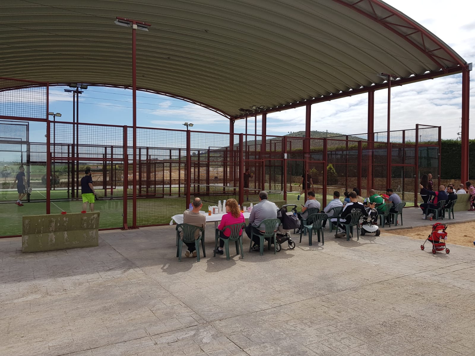 Algunas imágenes del encuentro final de la I Liga de Pádel Local y de la convivencia entre todos los participantes (13-04-2019)