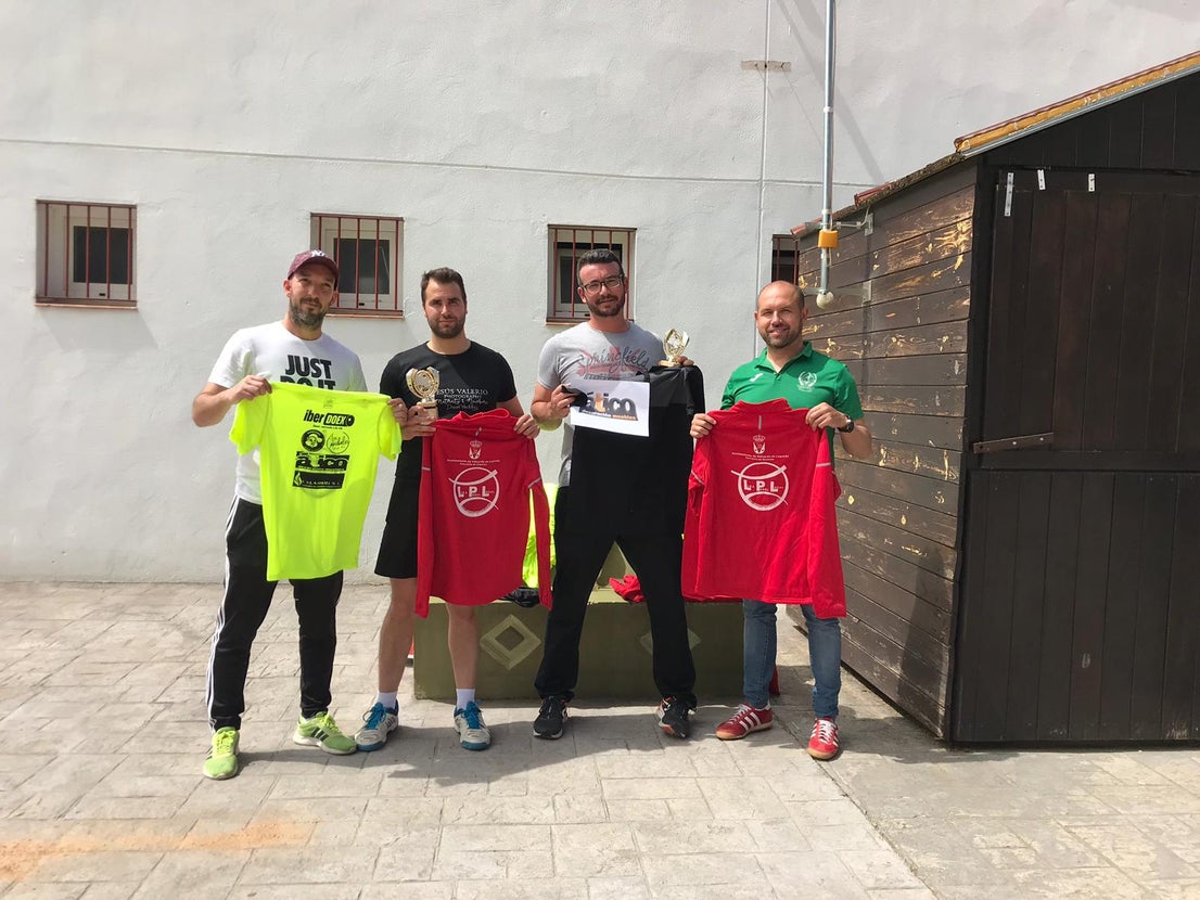Algunas imágenes del encuentro final de la I Liga de Pádel Local y de la convivencia entre todos los participantes (13-04-2019)