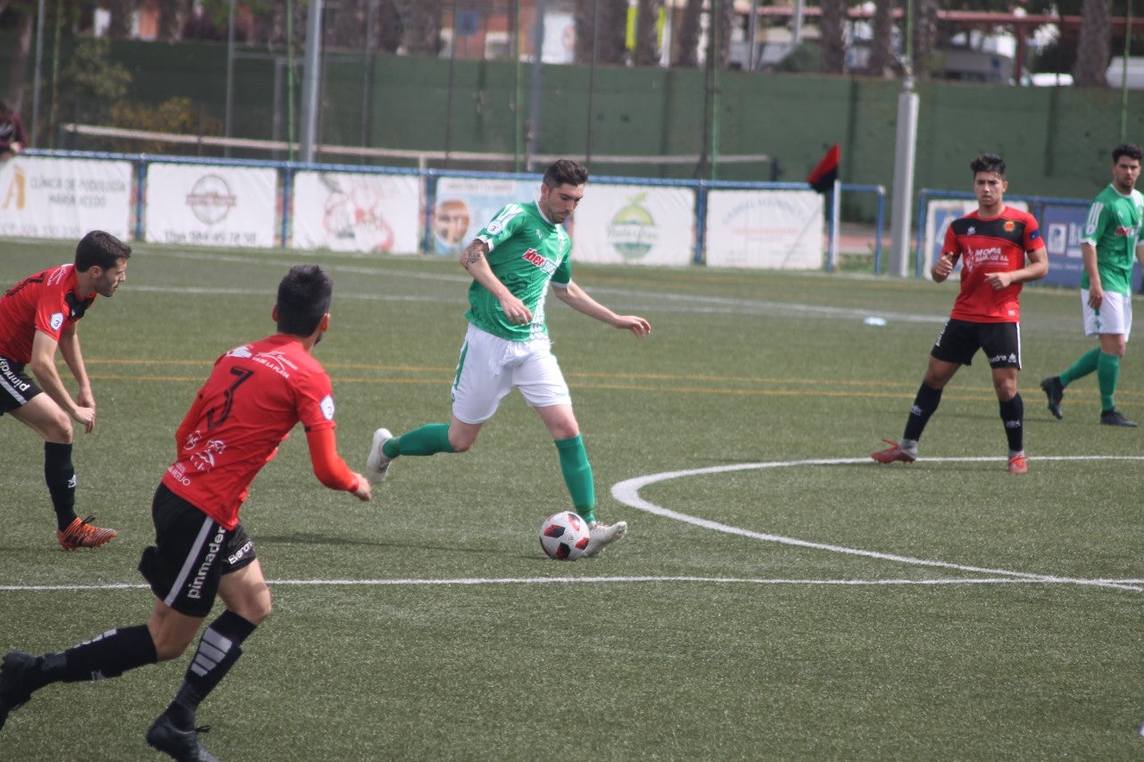Algunas imágenes del encuentro de la 34ª jornada de Tercera División disputado en Montijo, y que finalizó con empate a uno (18-04-2019)