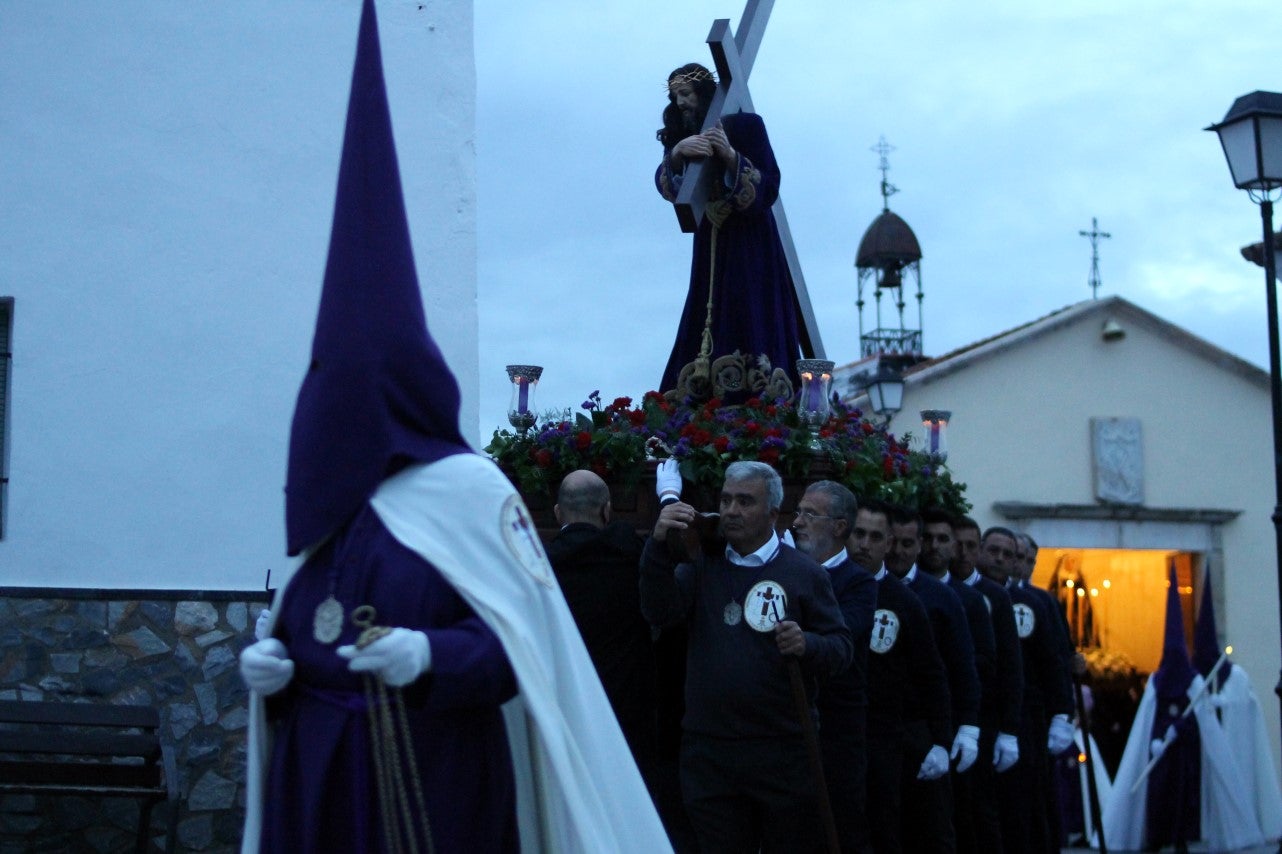 Imágenes de la procesión de Nuestro Señor Jesús Nazareno y la Virgen de los Dolores (17-04-2019)
