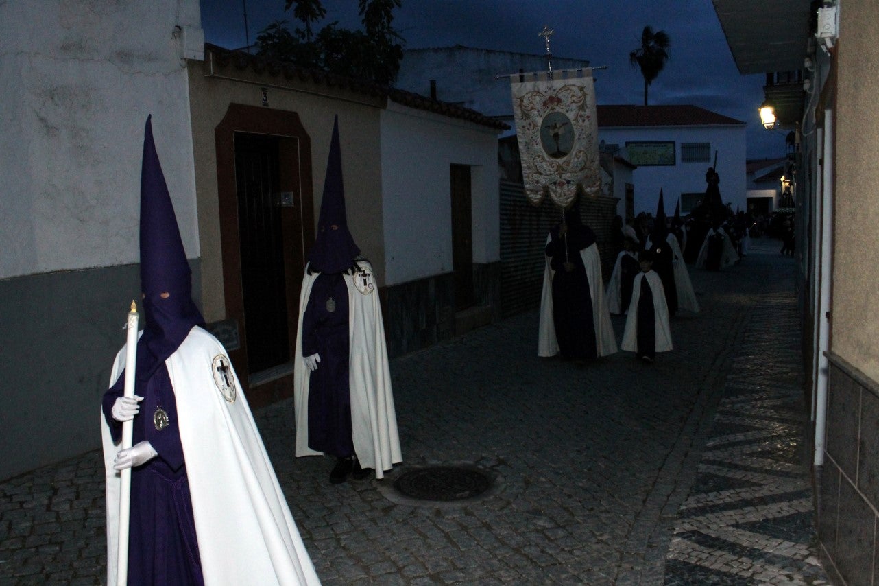 Imágenes de la procesión de Nuestro Señor Jesús Nazareno y la Virgen de los Dolores (17-04-2019)