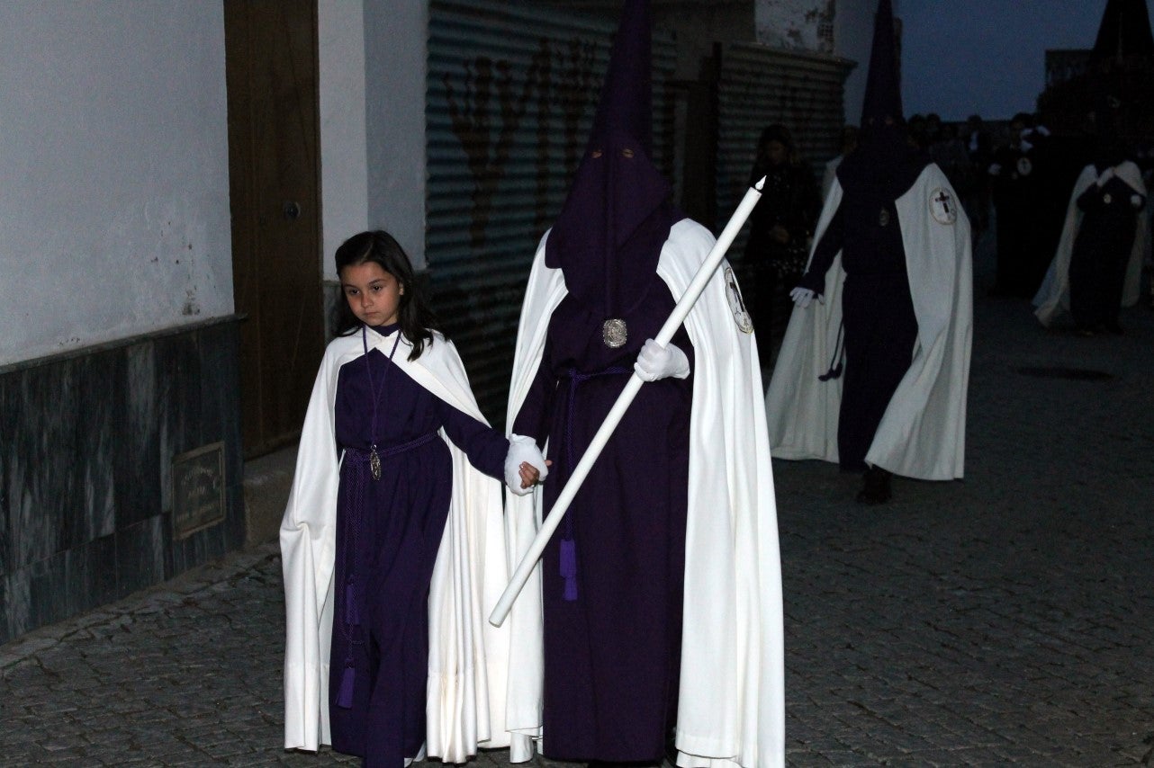 Imágenes de la procesión de Nuestro Señor Jesús Nazareno y la Virgen de los Dolores (17-04-2019)