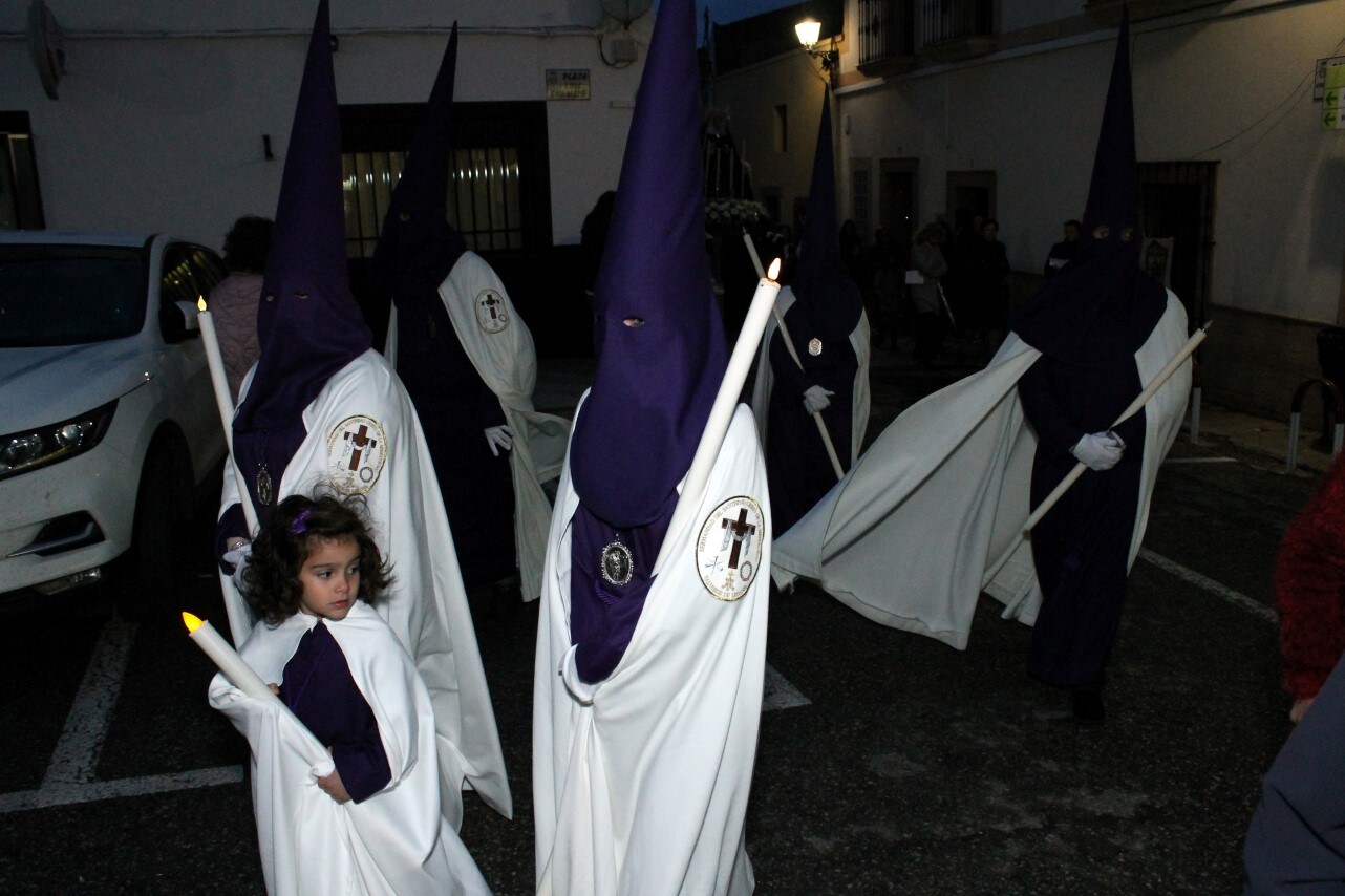 Imágenes de la procesión de Nuestro Señor Jesús Nazareno y la Virgen de los Dolores (17-04-2019)