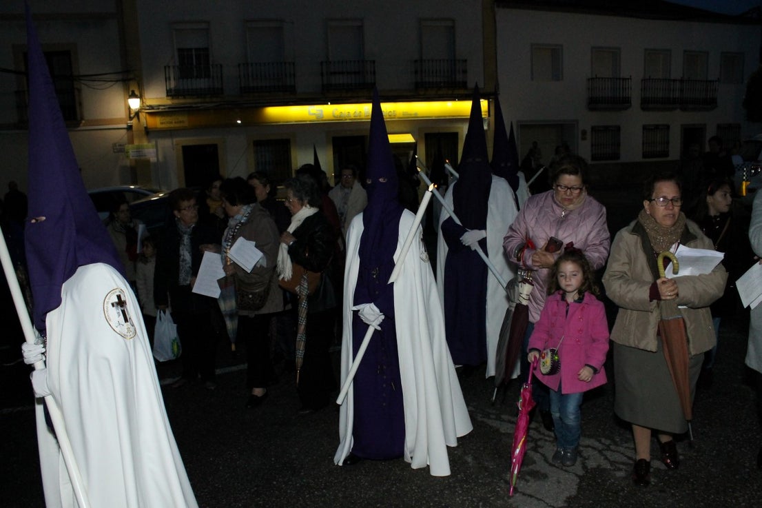 Imágenes de la procesión de Nuestro Señor Jesús Nazareno y la Virgen de los Dolores (17-04-2019)