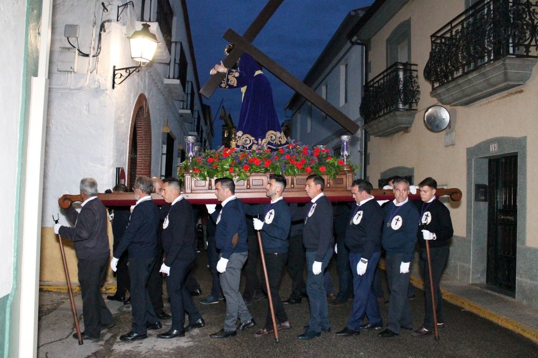 Imágenes de la procesión de Nuestro Señor Jesús Nazareno y la Virgen de los Dolores (17-04-2019)