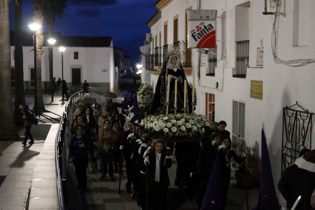 Imágenes de la procesión de Nuestro Señor Jesús Nazareno y la Virgen de los Dolores (17-04-2019)