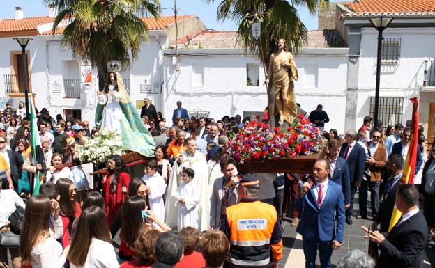 Galería. Las imágenes de la Virgen y Jesús Resucitado