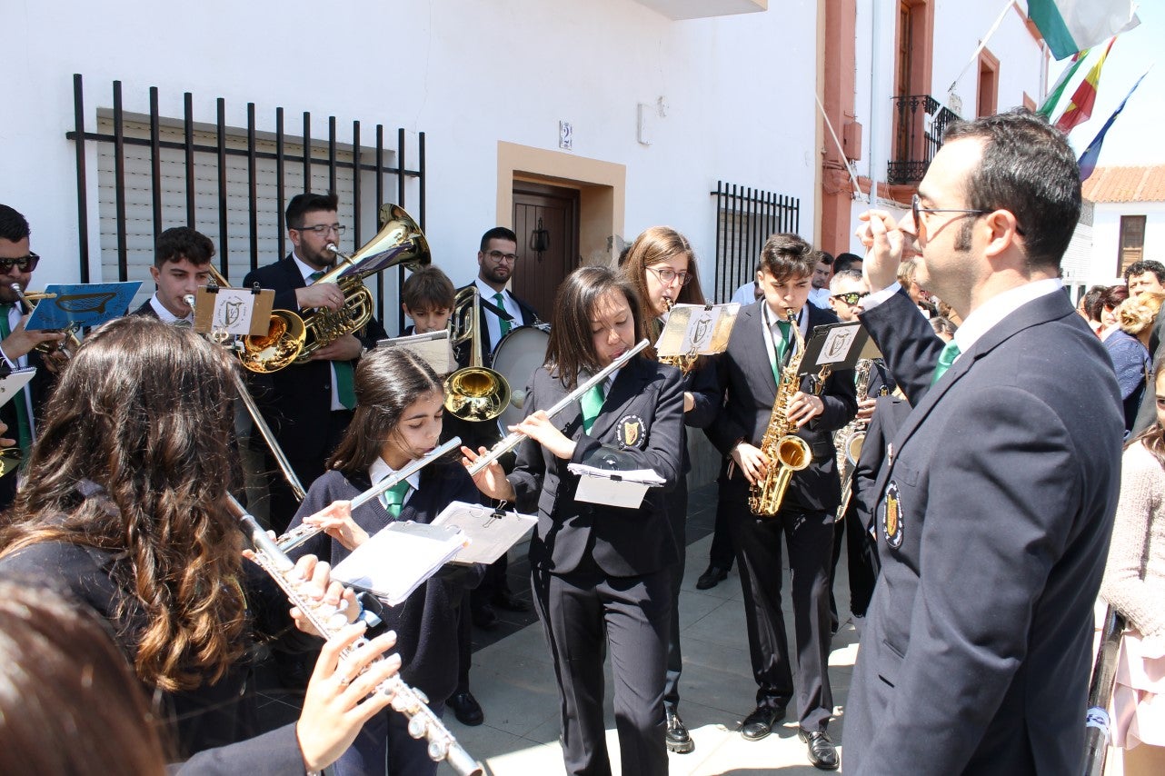 Imágenes de la celebración del Domingo de Resurrección con el que se ha dado por finalizada la Semana Santa en Valverde de Leganés (21-04-2019)
