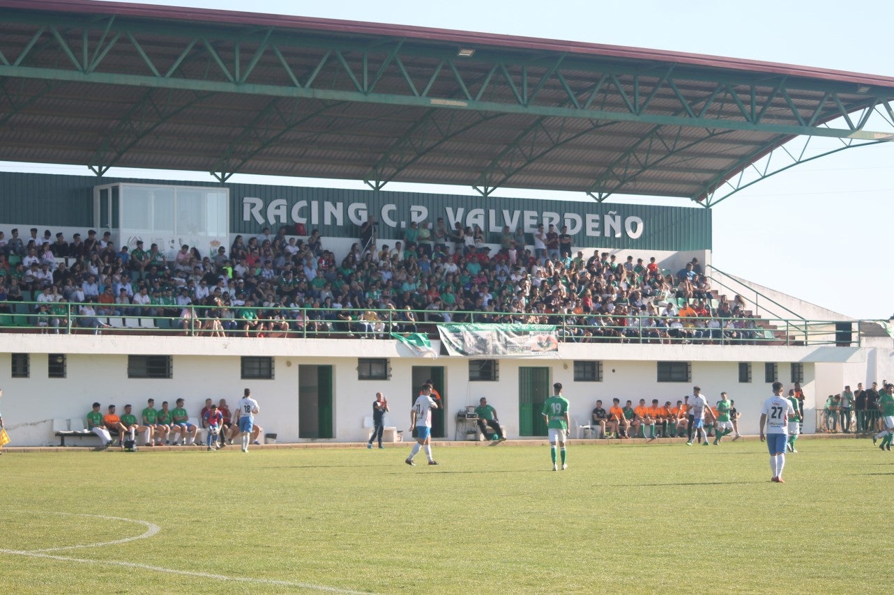 Imágenes del encuentro de la 37ª jornada de liga de Tercera División disputado en el Municipal de San Roque y que terminó 0-2 (12-05-2019)