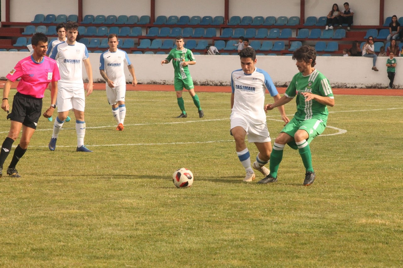 Algunas imágenes del último encuentro de liga de Tercera División disputado en la Ciudad Deportiva de Olivenza y que acabó 3-1 (19-05-2019)