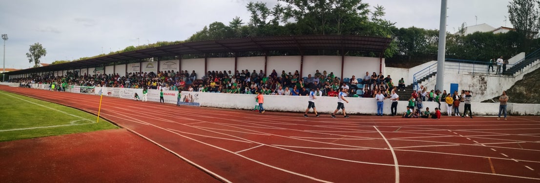 Algunas imágenes del último encuentro de liga de Tercera División disputado en la Ciudad Deportiva de Olivenza y que acabó 3-1 (19-05-2019)