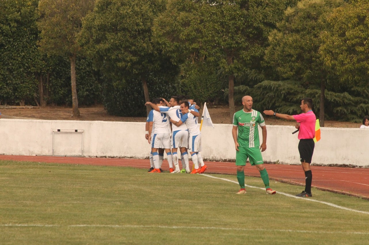 Algunas imágenes del último encuentro de liga de Tercera División disputado en la Ciudad Deportiva de Olivenza y que acabó 3-1 (19-05-2019)