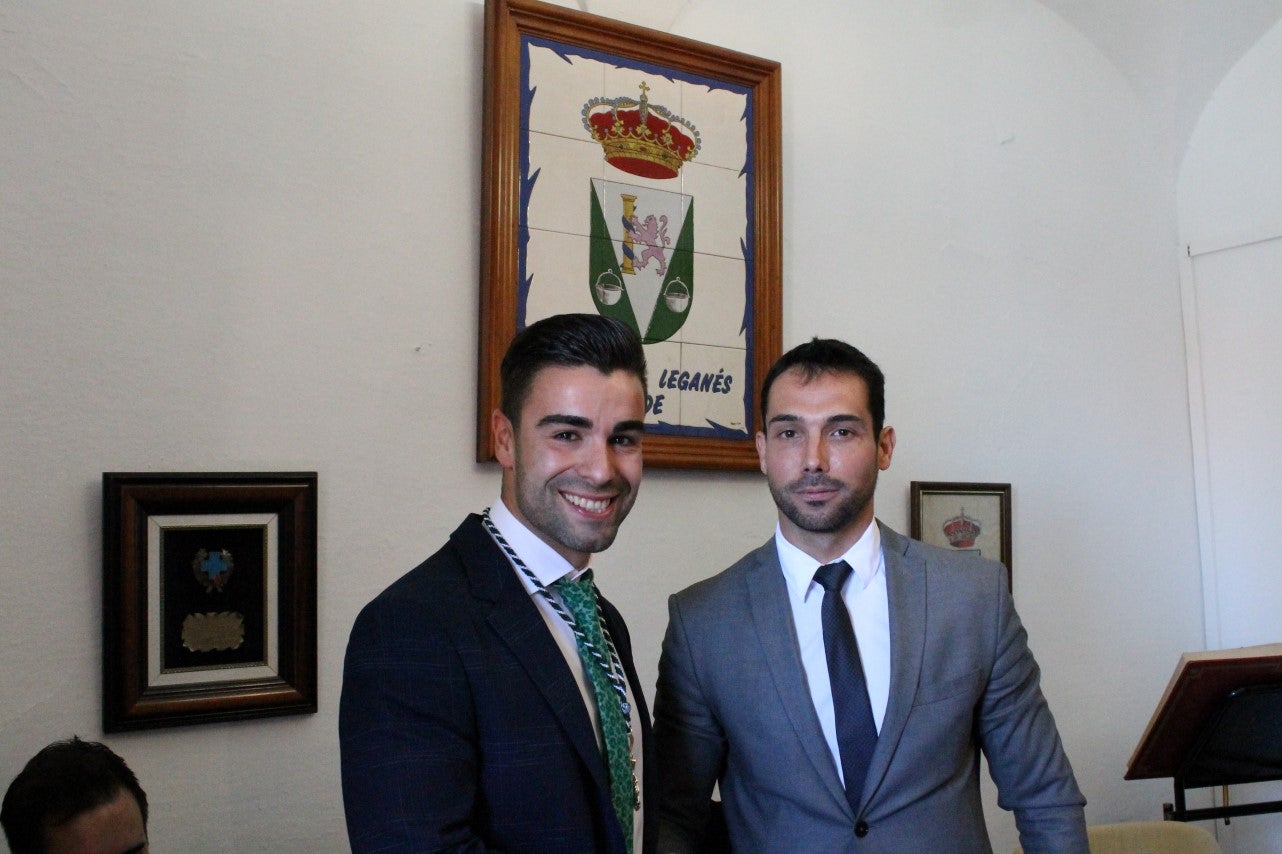 Imágenes del acto de investidura de Manuel Borrego como nuevo alcalde del Ayuntamiento de Valverde de Leganés (15-06-2019)