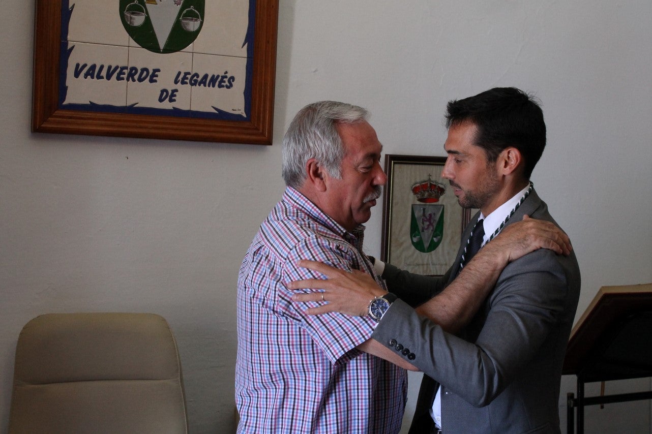 Imágenes del acto de investidura de Manuel Borrego como nuevo alcalde del Ayuntamiento de Valverde de Leganés (15-06-2019)