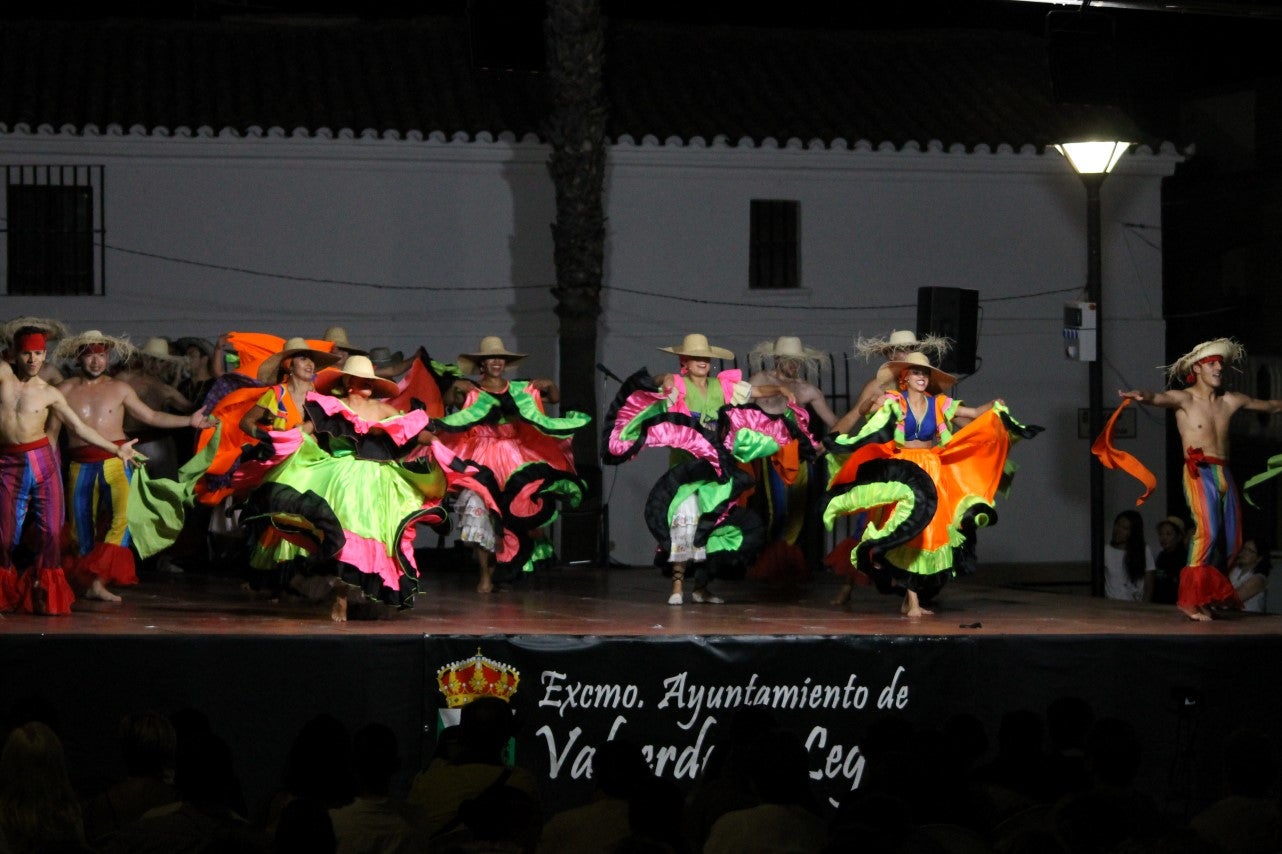 Algunas imágenes de las actuaciones de la 33ª Edición del Festival Folklórico de los Pueblos del Mundo de Extremadura (05-08-2019)