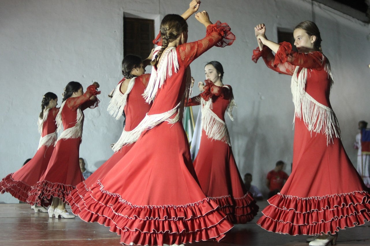Algunas imágenes del Festival Folklórico Infantil con la participación de los Coros y Danzas de Valverde y de Torrox (06-08-2019)