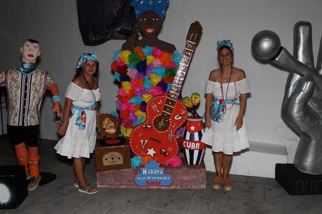 Algunas imágenes de la fiesta de 'Los Bartolos' celebrada en la plaza de la Constitución y sus alrededores (10-08-2019)