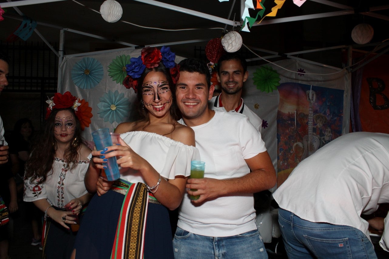 Algunas imágenes de la fiesta de 'Los Bartolos' celebrada en la plaza de la Constitución y sus alrededores (10-08-2019)