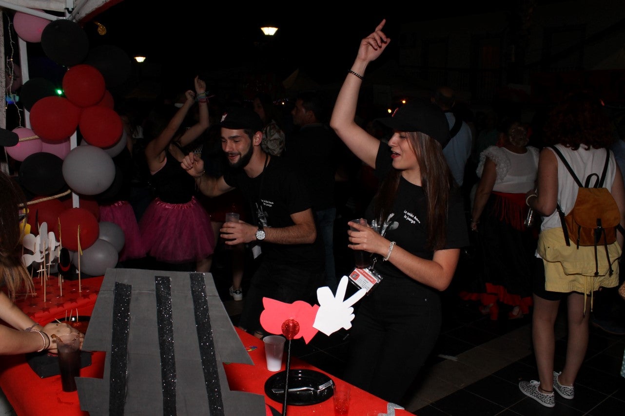 Algunas imágenes de la fiesta de 'Los Bartolos' celebrada en la plaza de la Constitución y sus alrededores (10-08-2019)