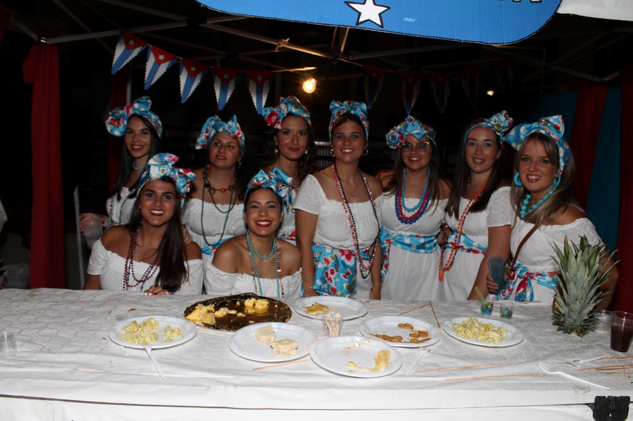 Algunas imágenes de la fiesta de 'Los Bartolos' celebrada en la plaza de la Constitución y sus alrededores (10-08-2019)