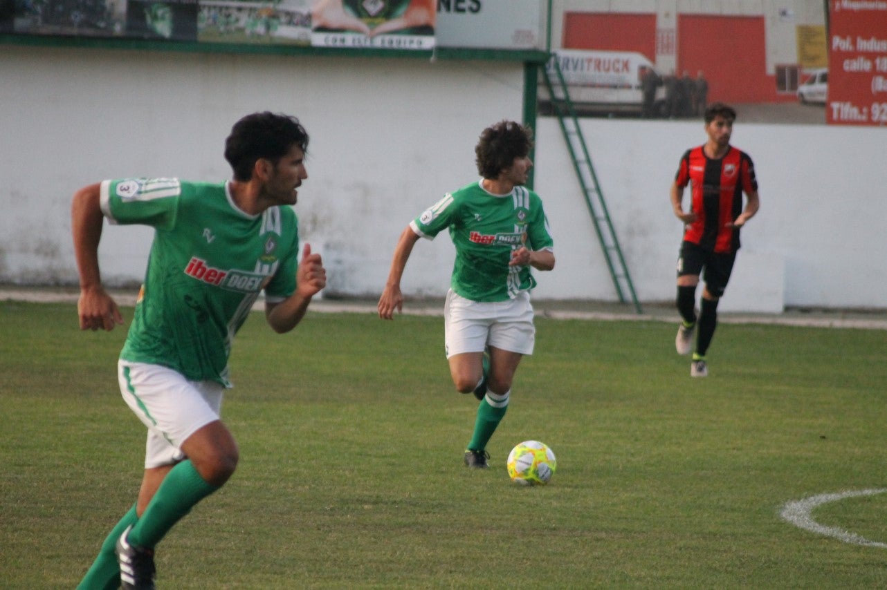 Algunas imágenes del encuentro de cuartos de la Copa Federación entre el Racing Valverdeño y el Llerenense que finalizó con 3-0 (11-08-2019)