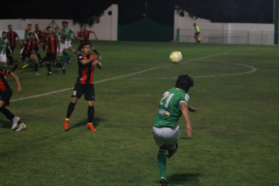 Algunas imágenes del encuentro de cuartos de la Copa Federación entre el Racing Valverdeño y el Llerenense que finalizó con 3-0 (11-08-2019)