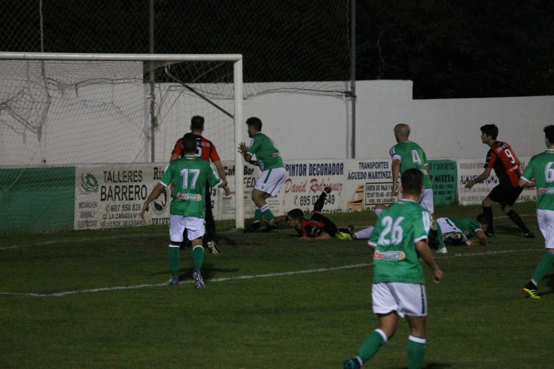Algunas imágenes del encuentro de cuartos de la Copa Federación entre el Racing Valverdeño y el Llerenense que finalizó con 3-0 (11-08-2019)