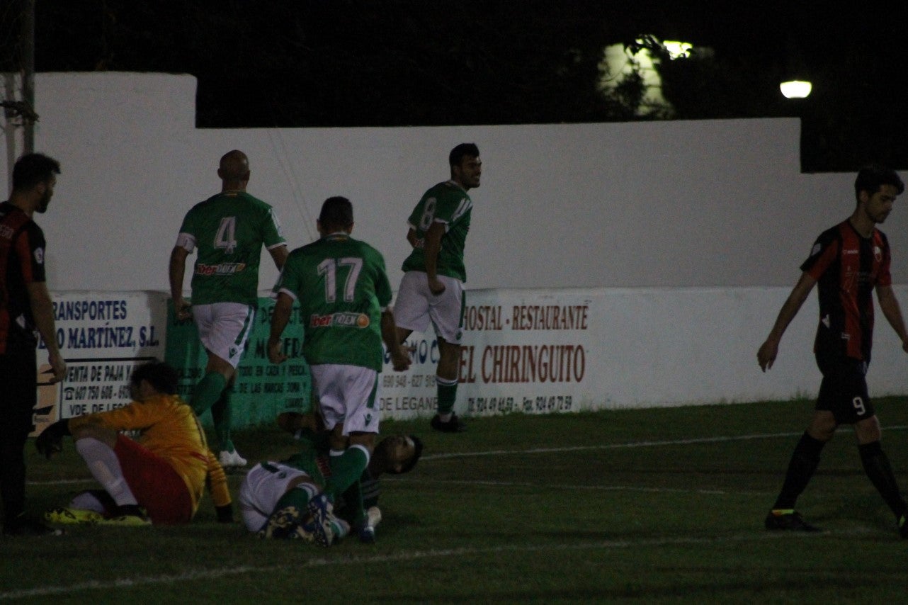 Algunas imágenes del encuentro de cuartos de la Copa Federación entre el Racing Valverdeño y el Llerenense que finalizó con 3-0 (11-08-2019)