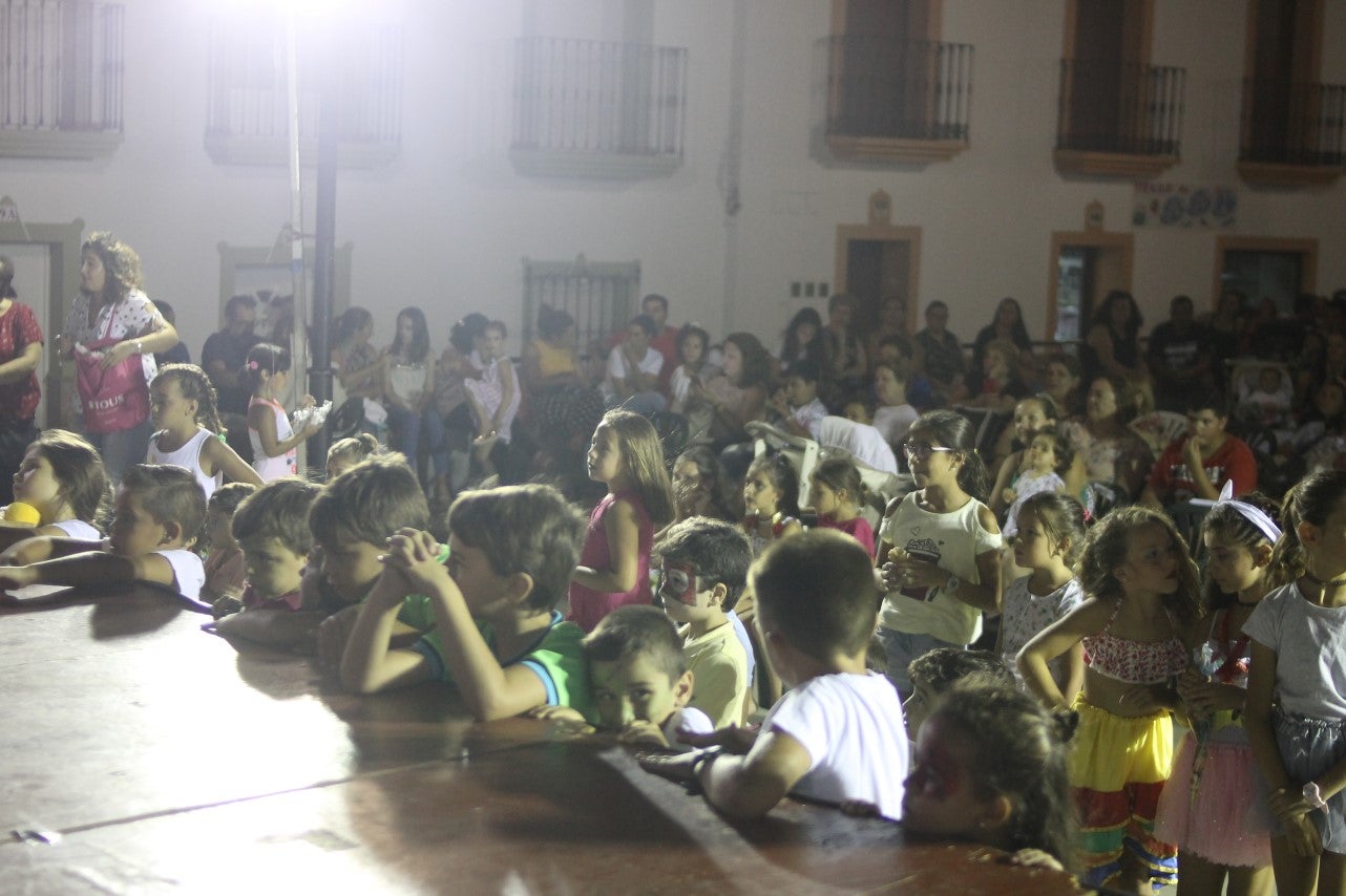 Imágenes del desfile infantil 2019 que tuvo lugar en la plaza de la Constitución (08-08-2019)