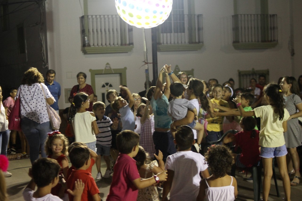 Imágenes del desfile infantil 2019 que tuvo lugar en la plaza de la Constitución (08-08-2019)