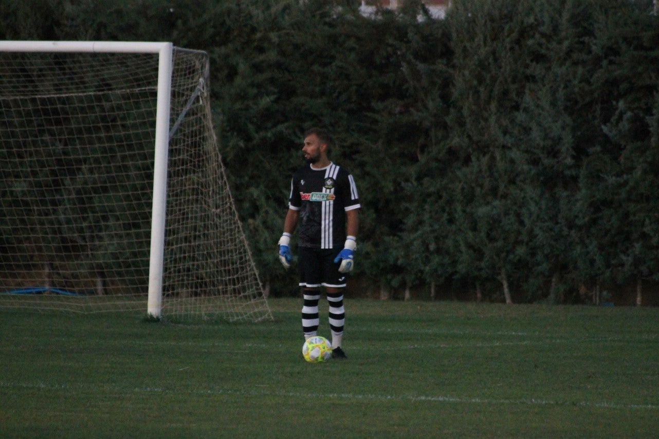 Imágenes del XLVII Trofeo de Piedra Aguda disputado entre el Racing Valverdeño y el Aceuchal, en el Municipal de San Roque y que acabó con victoria local por 4-2 (14-08-2019)
