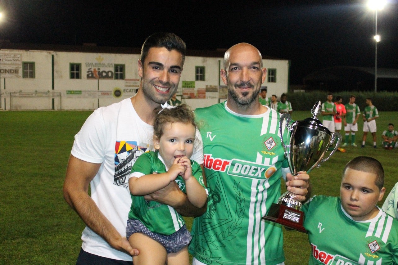 Imágenes del XLVII Trofeo de Piedra Aguda disputado entre el Racing Valverdeño y el Aceuchal, en el Municipal de San Roque y que acabó con victoria local por 4-2 (14-08-2019)
