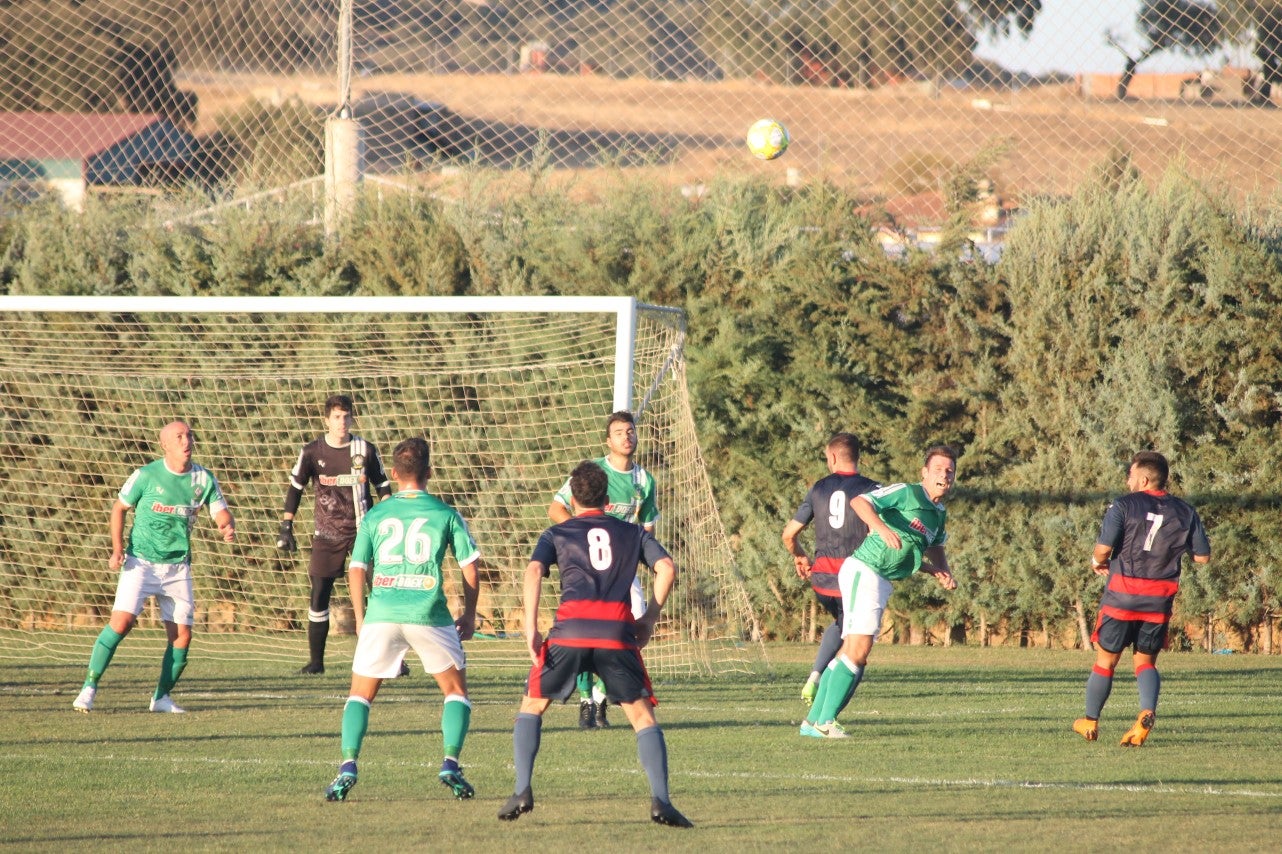 Imágenes de la semifinal de la Copa Federación que han jugado Racing Valverdeño y Arroyo en el Municipal de San Roque y que finalizó con 0-1 (18-08-2019)