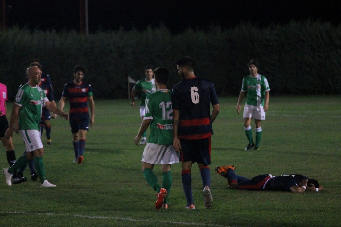 Imágenes de la semifinal de la Copa Federación que han jugado Racing Valverdeño y Arroyo en el Municipal de San Roque y que finalizó con 0-1 (18-08-2019)