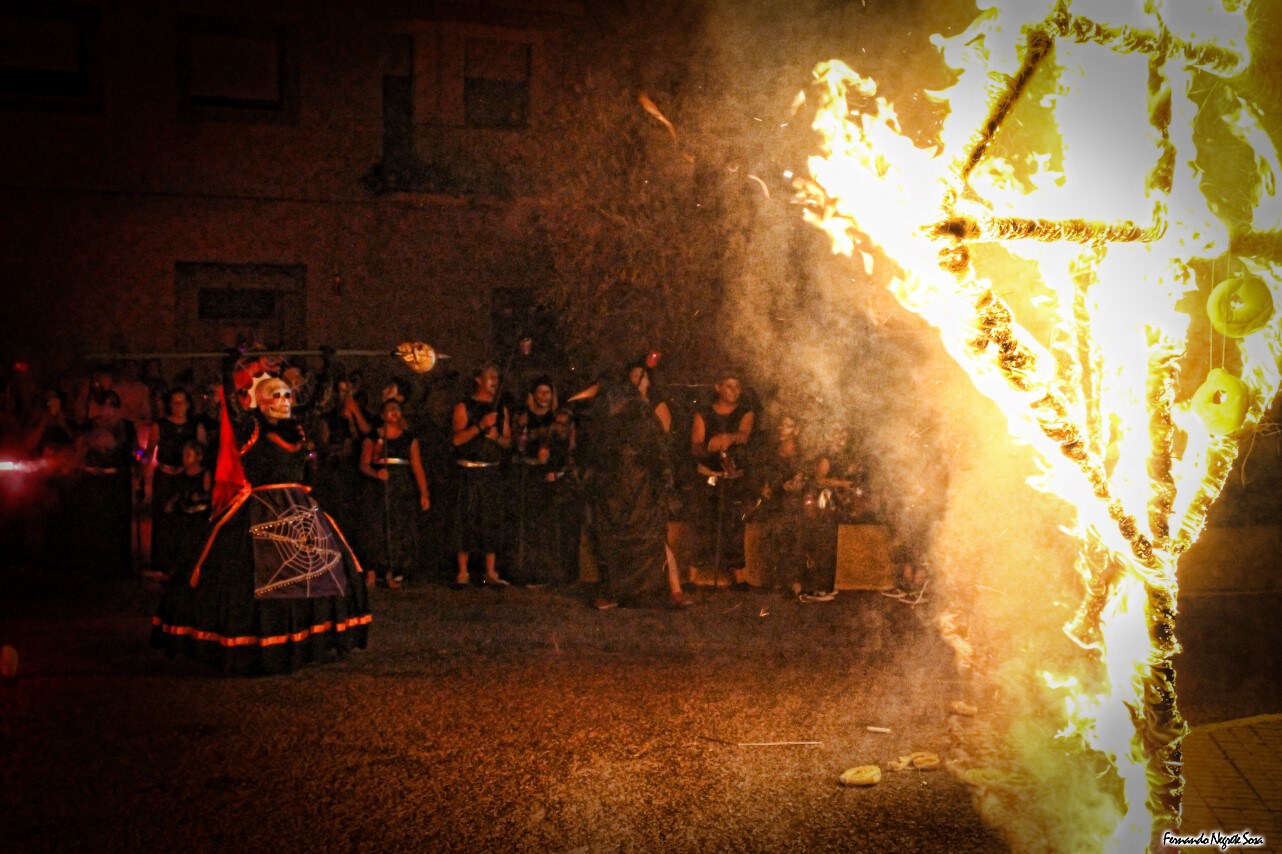 Imágenes del espectáculo de la Fuga de la Diabla celebrado en Valverde de Leganés (17-08-2019)