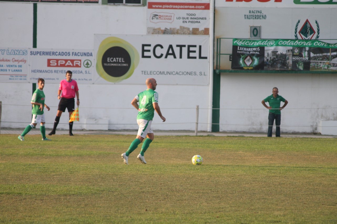 Imágenes del encuentro de la primera jornada de liga de Tercera División disputado en el Municipal de San Roque, y que acabó con 2-1 en el marcador (25-08-2019)