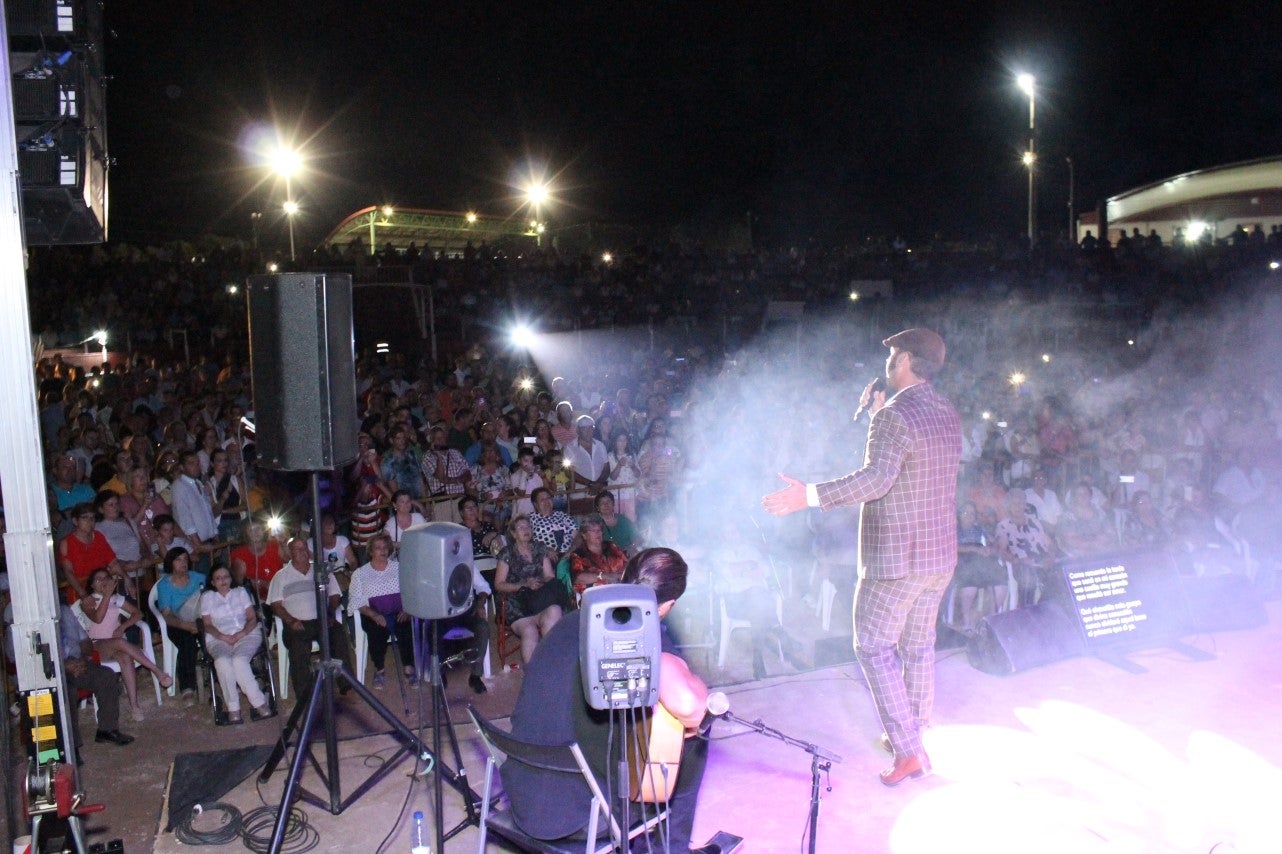 Algunas imágenes del viernes de las Ferias y Fiestas de San Bartolomé 2019 (23-08-2019)