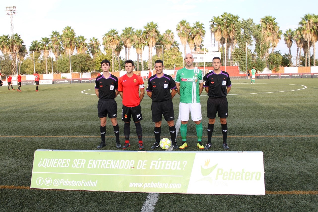 Algunas imágenes del encuentro de la segunda jornada de Tercera División disputado en el Emilio Macarro de Montijo y que terminó 2-1 (01-09-2019)