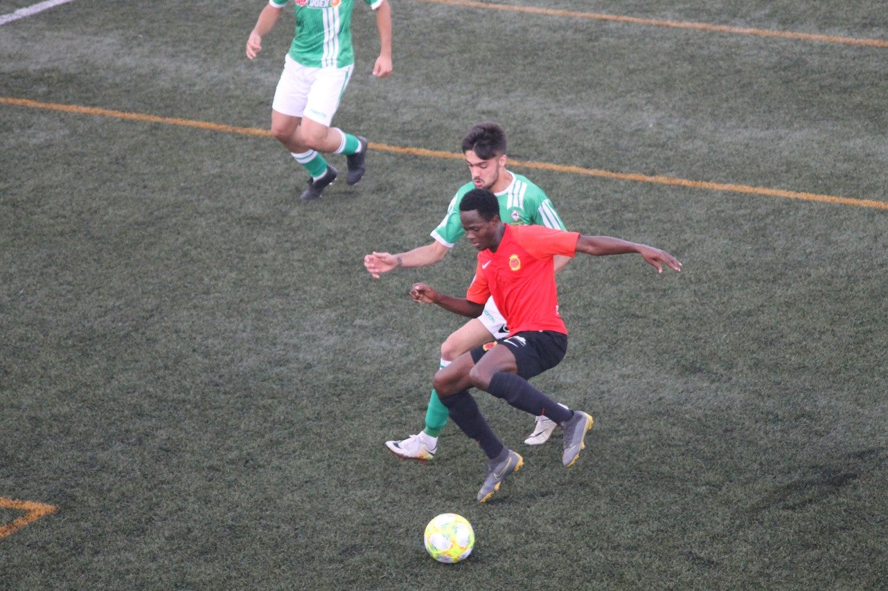 Algunas imágenes del encuentro de la segunda jornada de Tercera División disputado en el Emilio Macarro de Montijo y que terminó 2-1 (01-09-2019)
