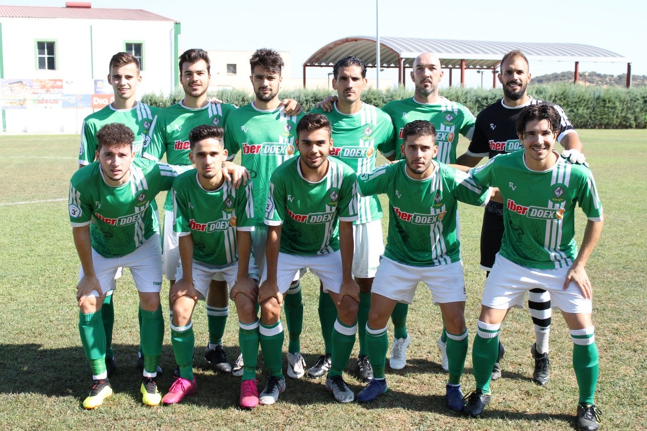 Algunas imágenes del encuentro de la tercera jornada de liga de Tercera División disputado en el Municipal de San Roque y que acabó 2-5 (08-09-2019)