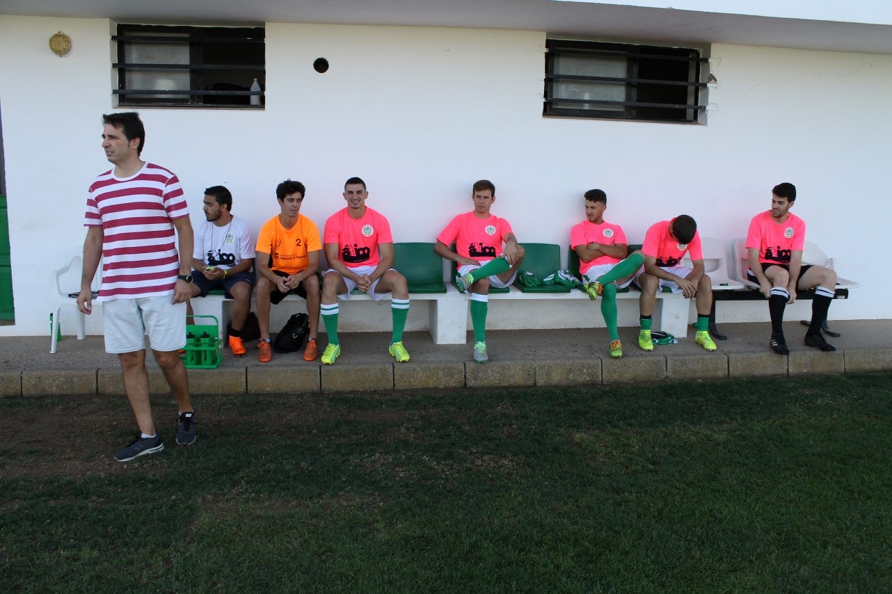 Algunas imágenes del encuentro de la tercera jornada de liga de Tercera División disputado en el Municipal de San Roque y que acabó 2-5 (08-09-2019)