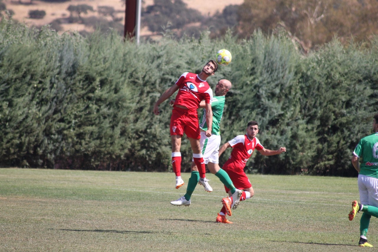 Algunas imágenes del encuentro de la tercera jornada de liga de Tercera División disputado en el Municipal de San Roque y que acabó 2-5 (08-09-2019)