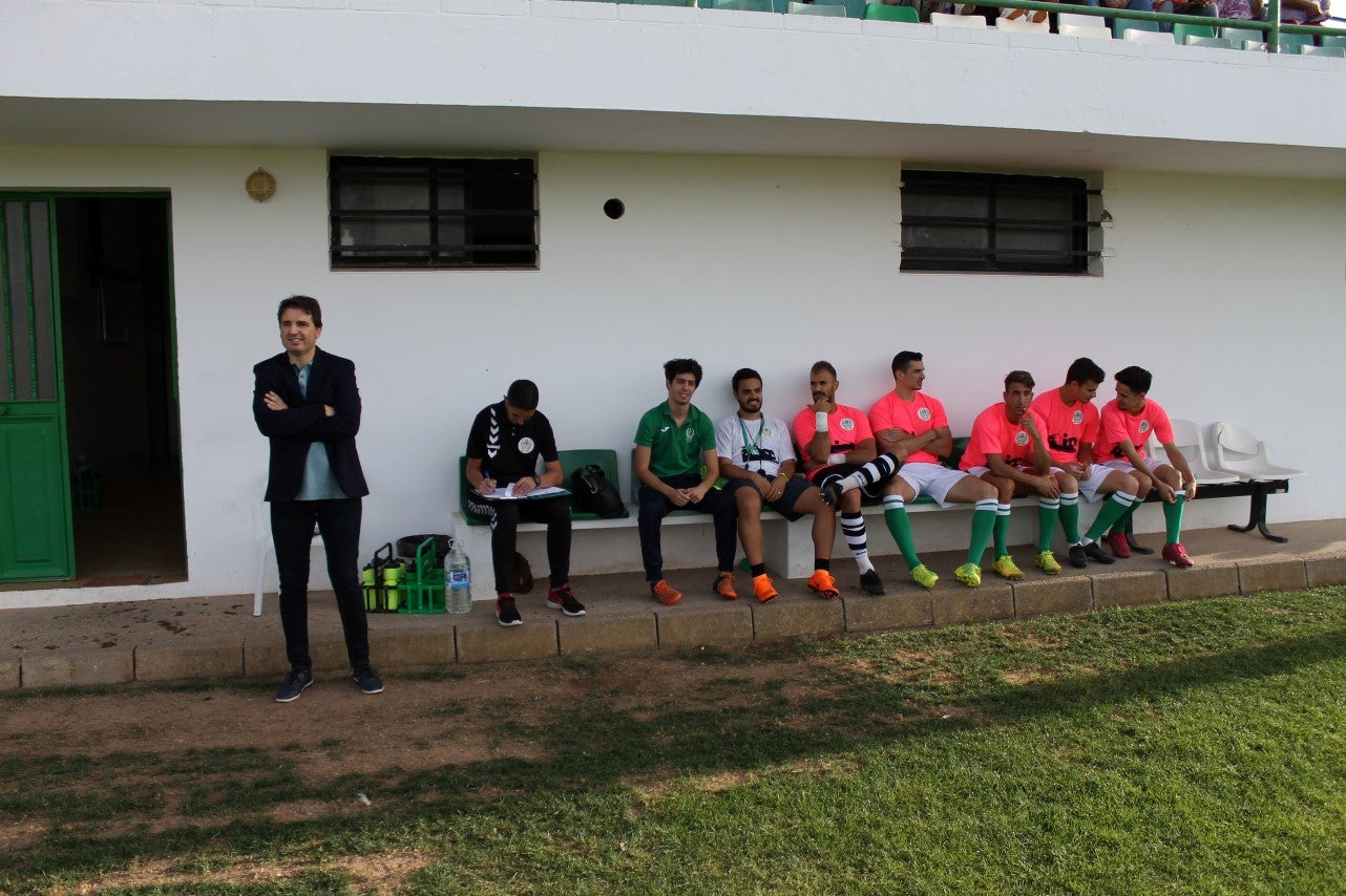 Algunas imágenes del encuentro de la quinta jornada de liga de Tercera División disputado en el Municipal de San Roque y que acabó en empate a cero. (22-09-2019)