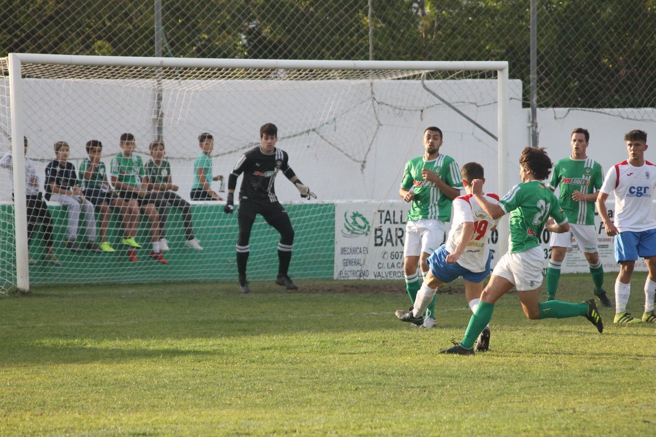 Algunas imágenes del encuentro de la quinta jornada de liga de Tercera División disputado en el Municipal de San Roque y que acabó en empate a cero. (22-09-2019)
