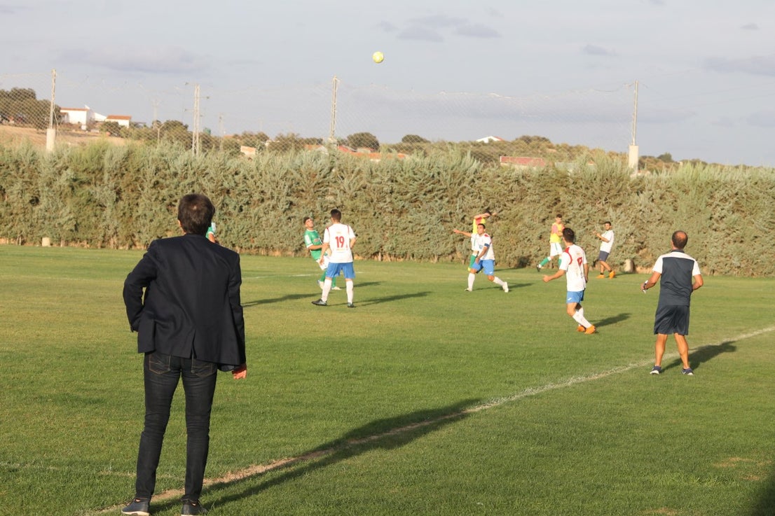 Algunas imágenes del encuentro de la quinta jornada de liga de Tercera División disputado en el Municipal de San Roque y que acabó en empate a cero. (22-09-2019)
