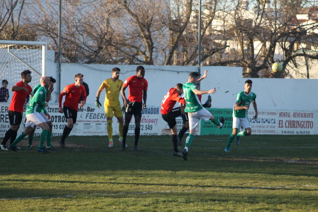 Fotos: Racing Valverdeño - Montijo (II)