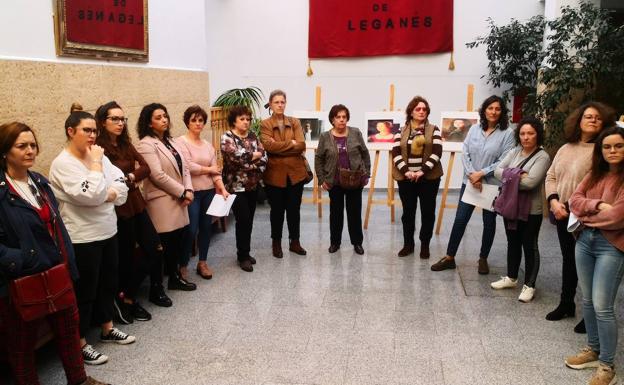 Imagen principal - Diferentes momentos del acto